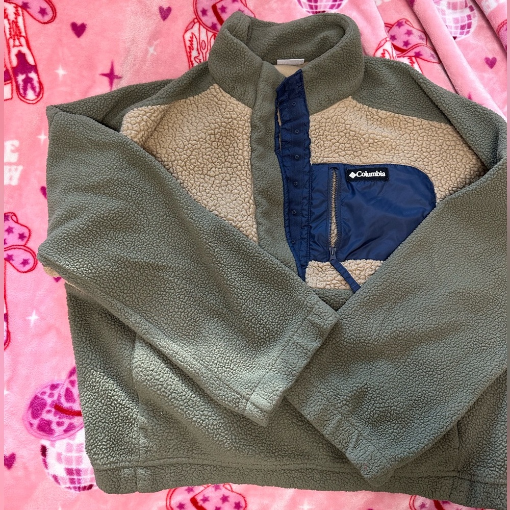 Columbia Fleece Jacket - Green and Cream